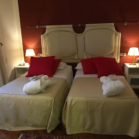 酒店 特图斯奥宏伟酒店