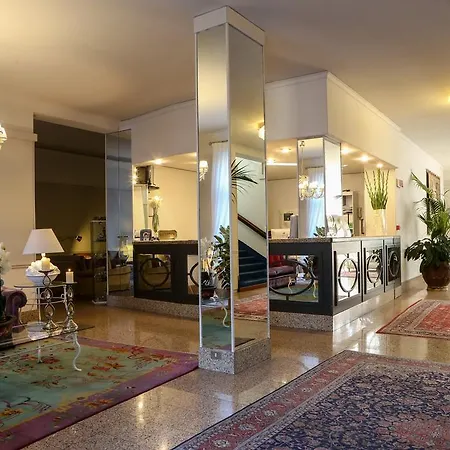 Grand Tettuccio Hotel 4*